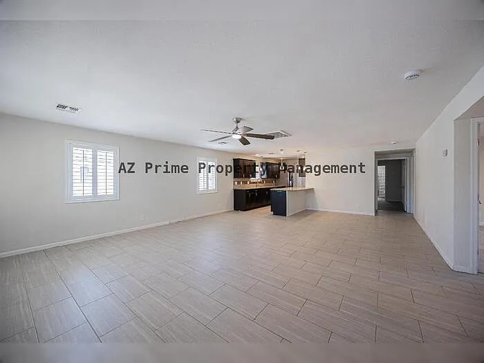 1332 E Whitton Ave — Photo 5