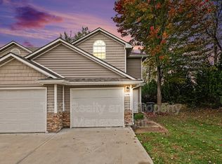 21154 Millridge St, Spring Hill, KS 66083
