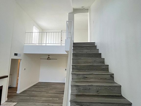 3rd image of 3445 Mentone Ave #201