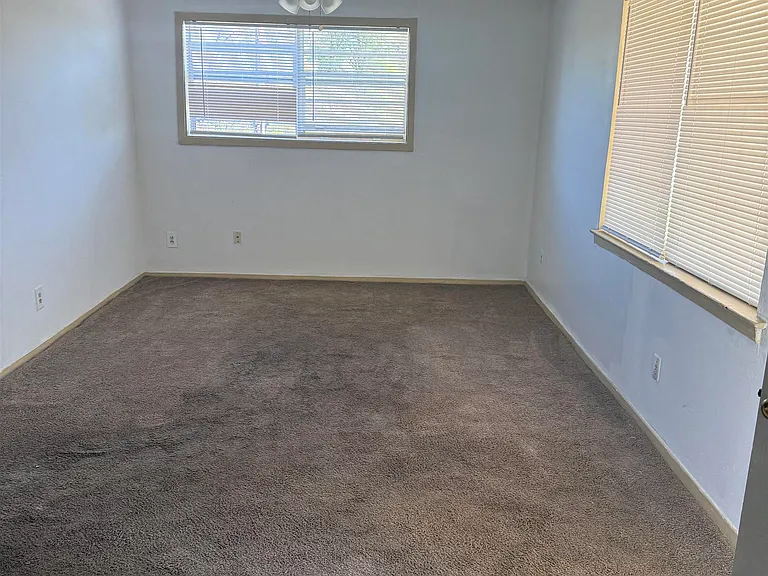 273 Gaston Ave — Photo 8