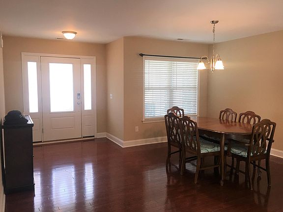 3rd image of 8553 Old Forest Dr NE