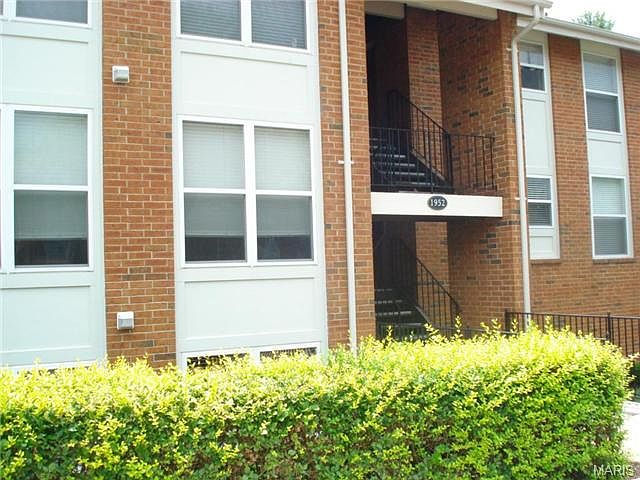 1st image of 1952 Greenpoint Dr APT 103