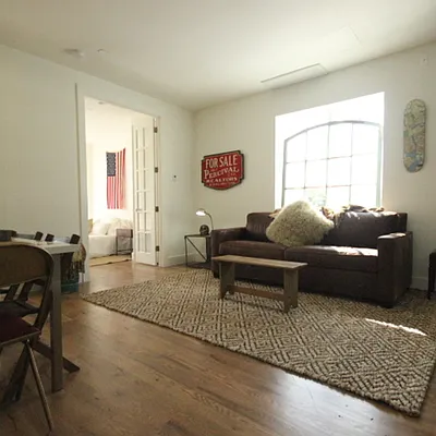 Rented by Nooklyn NYC LLC | media 50