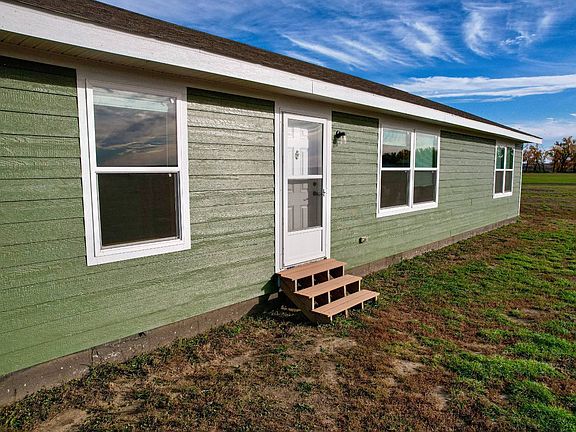 2nd image of 44 Boxcar Rd