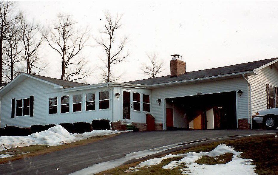 2nd image of 6189 Lakeview Park Dr