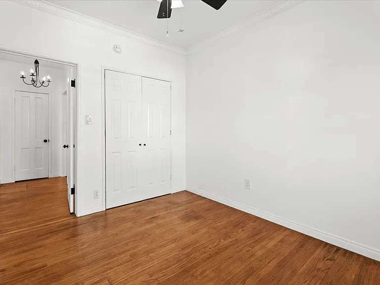 1029 S Westmoreland Ave #201 — Photo 6