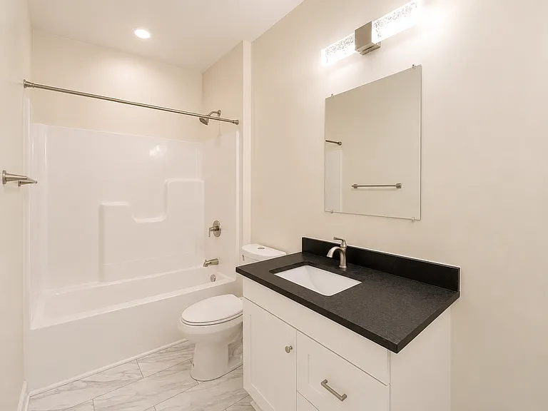 103A Looper St — Photo 11