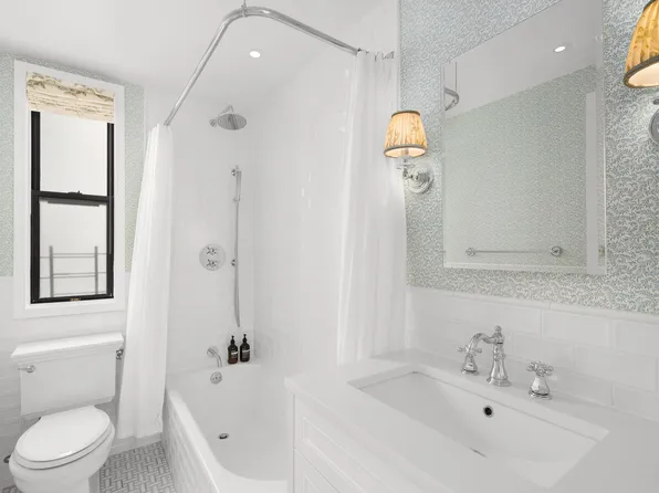 140 East 81st Street image 10 of 10