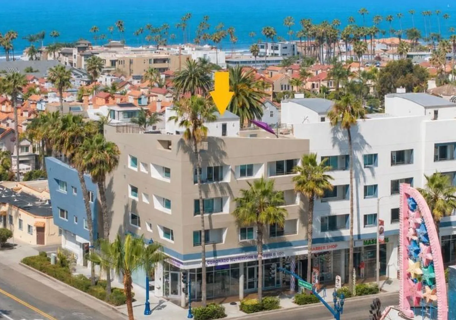 Live in a Penthouse with Private Rooftop Deck, just 4 blocks from the Beach — Photo 1