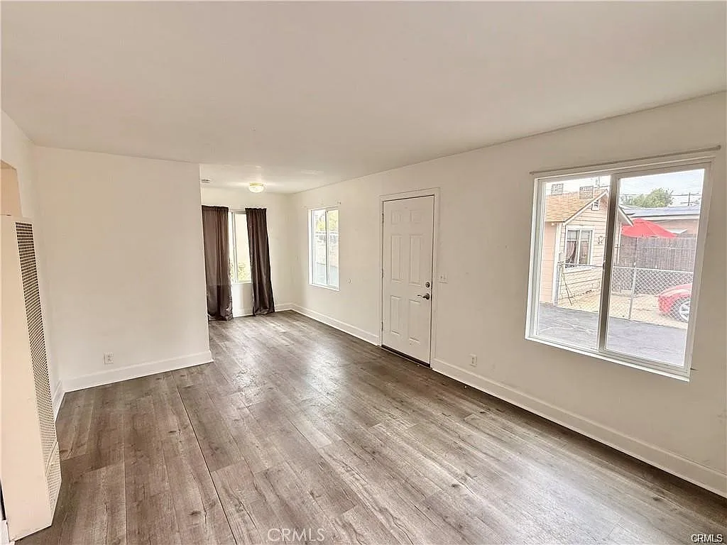 1 bed, 576 sqft, $1,975 — Photo 2