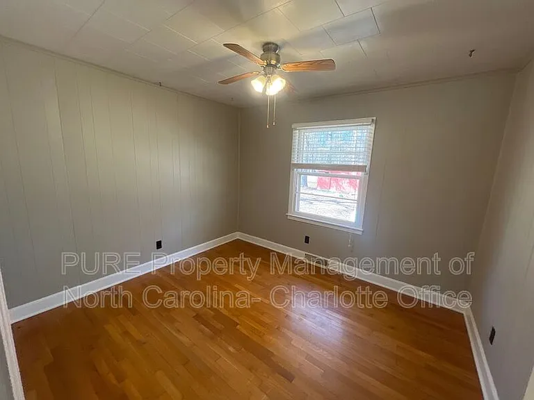 678 Hillsborough Rd — Photo 11