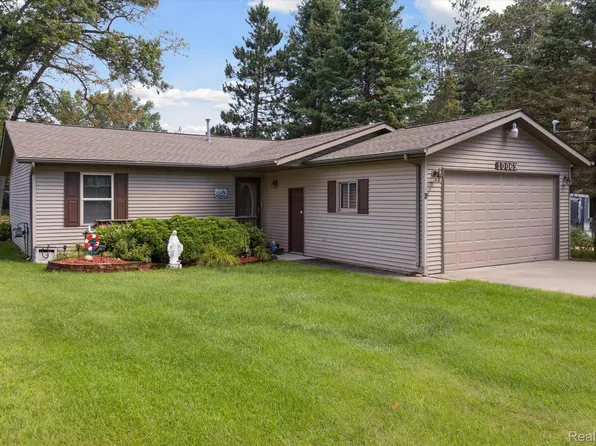 10069 Fisher Lake Rd, Saint Helen, MI 48656