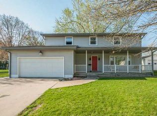 516 W Benton St, Winterset, IA 50273