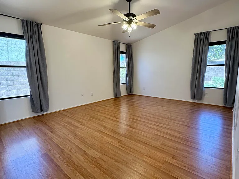 6510 W Behrend Dr — Photo 15