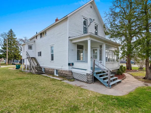 912 Carney Blvd, Marinette, WI 54143
