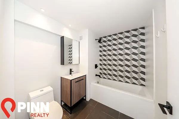 Rented by Pinn Realty | media 8