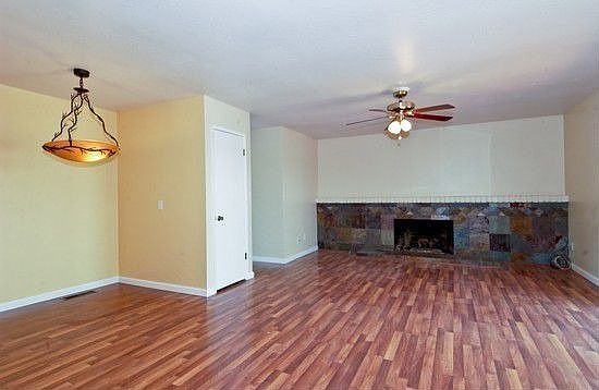 2nd image of 5760 Davis Cir