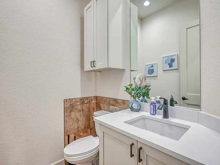302 Parallel Cir — Photo 21