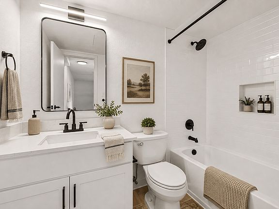 5th image of 2926 Zuni St APT 308