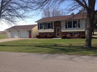 734 Carter Dr, Ryan, IA 52330