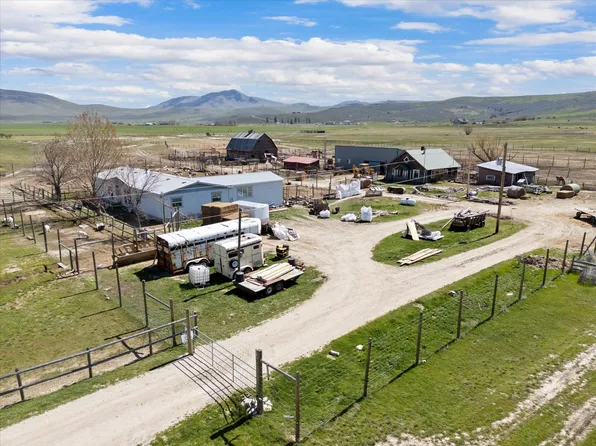 125 Hot Springs Rd, Hot Springs, MT 59845