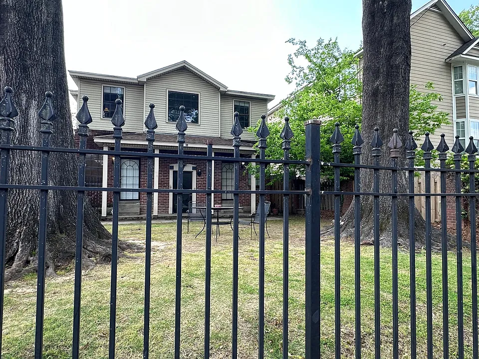 65 N Belvedere Blvd #201