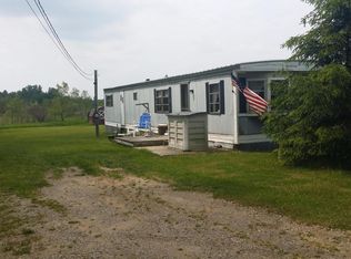 8511 E Loop Rd, Hesperia, MI 49421