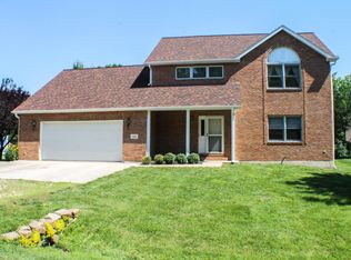 905 Southland St, Centralia, MO 65240