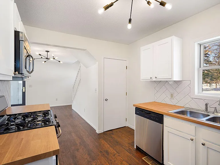 3956 Vera Cruz Ave N — Photo 13