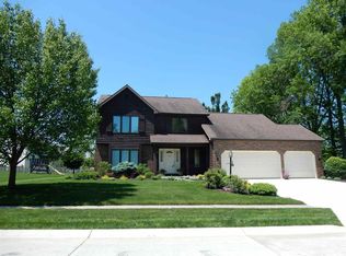 11723 Champagne Ct, Fort Wayne, IN 46845