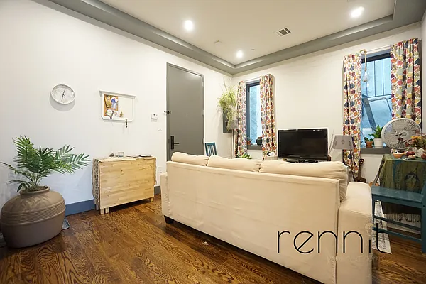 Rented by Rennit Inc. | media 15