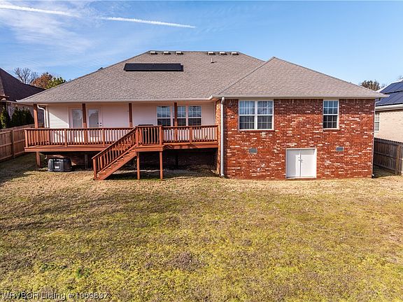 5th image of 2230 Parkridge Dr