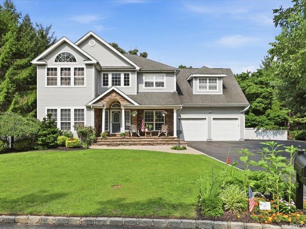 48 Province Dr