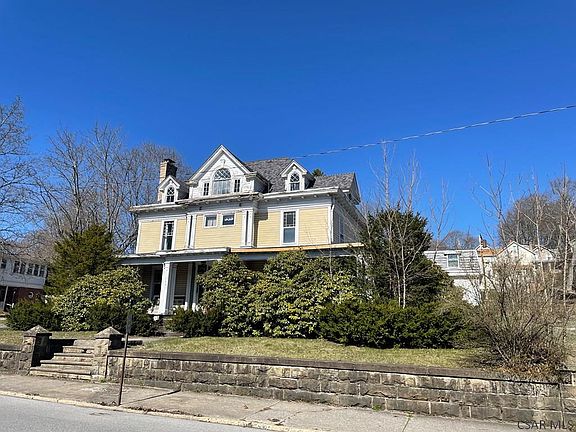 1401 Somerset Ave, Windber, PA 15963 | MLS #96033200 | Zillow