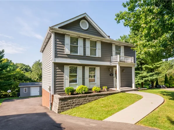 4020 Hancock Dr, Aliquippa, PA 15001