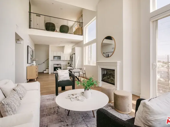 11011 Huston St Penthouse 3, North Hollywood, CA 91601