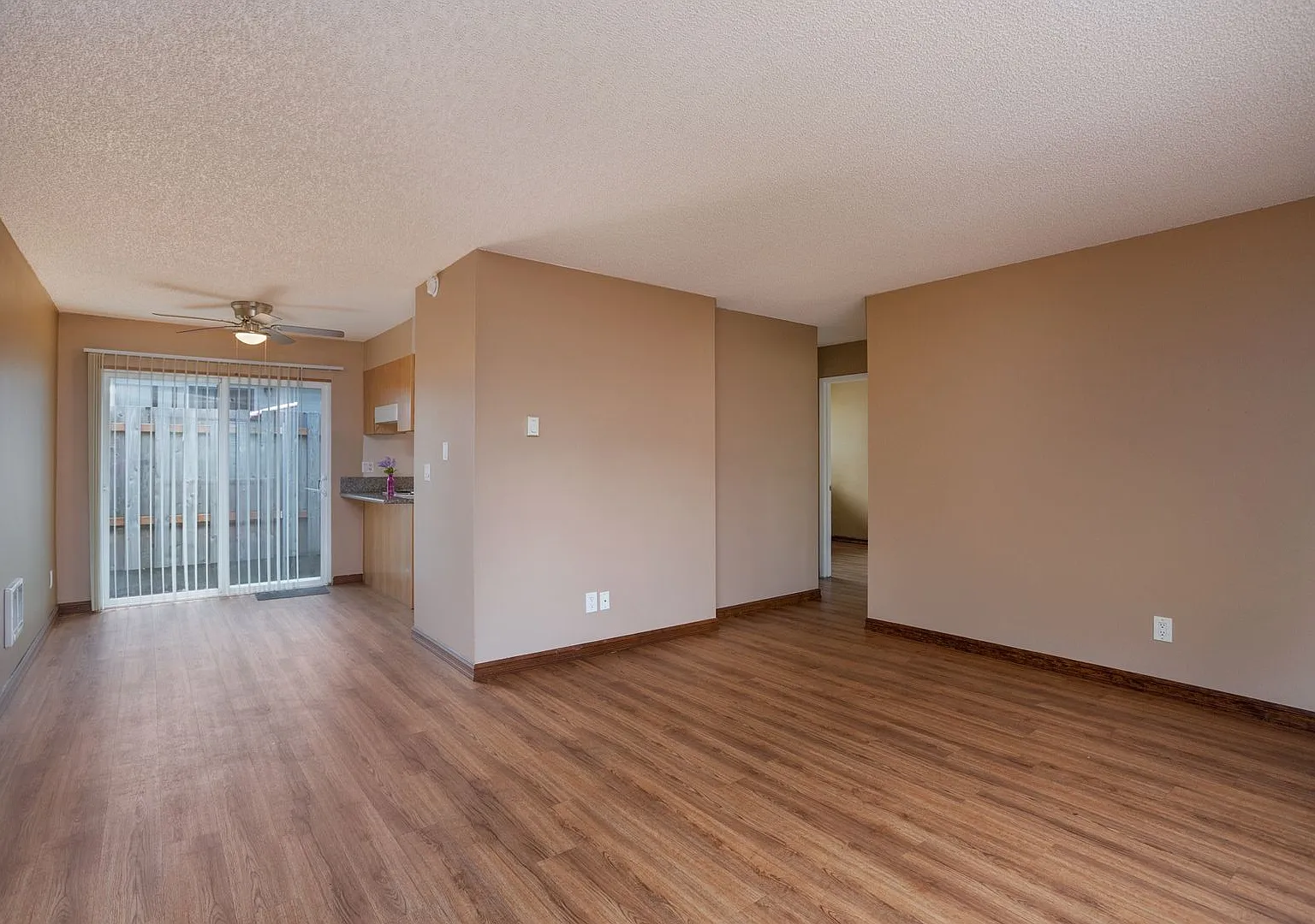 #378 Lincoln Square Apartments — Photo 2