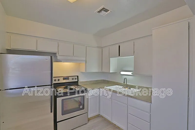 1702 W Vogel Ave #A7
