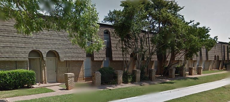 1st image of 605 Fuller St #605