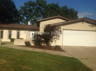 214 Indian Oaks Dr, Minooka, IL 60447