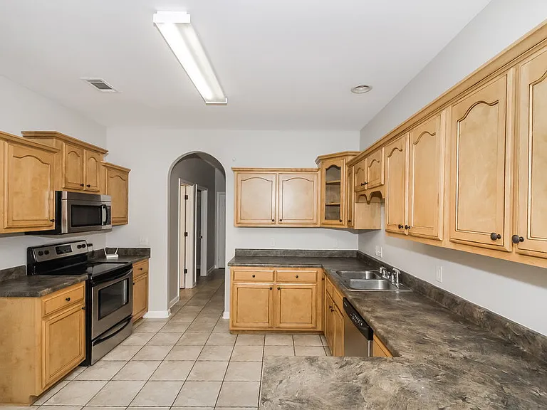 1457 Sawmill Creek Ln — Photo 8