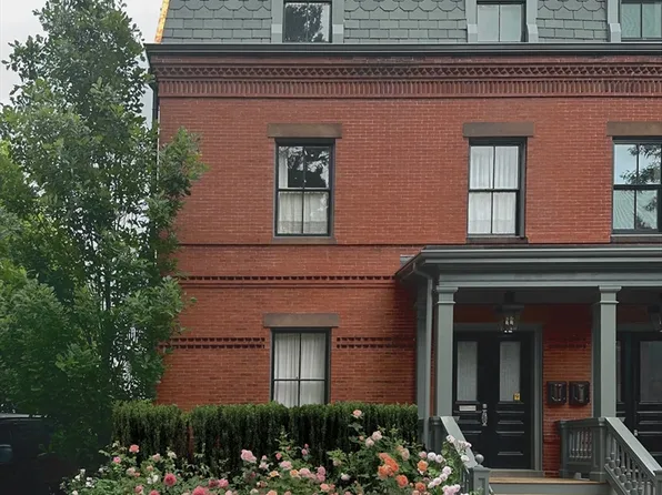 43 Waverly St, Brookline, MA 02445