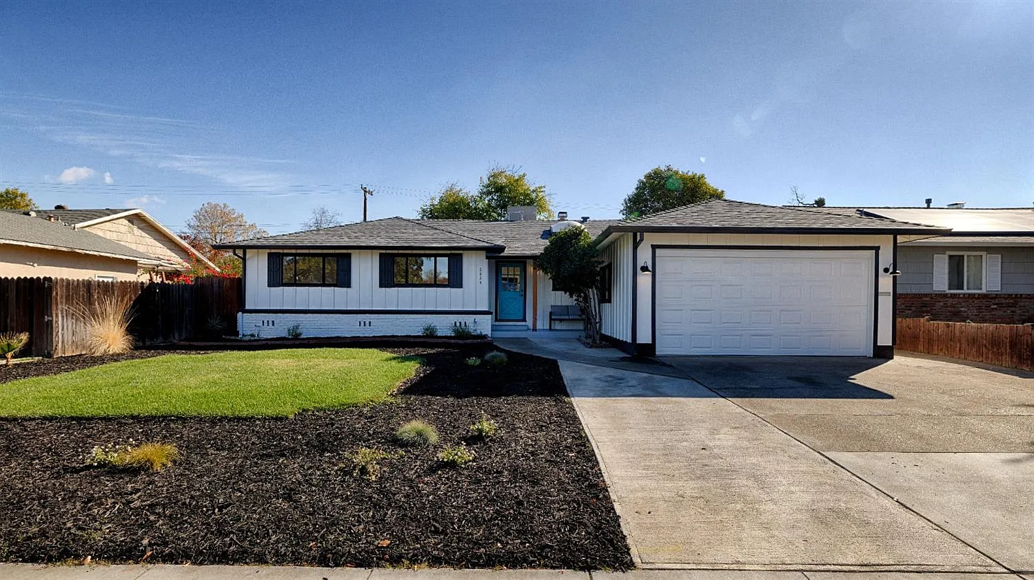 2625 Sarda Way photo 1