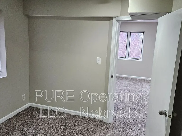 3341 S 89th St — Photo 45