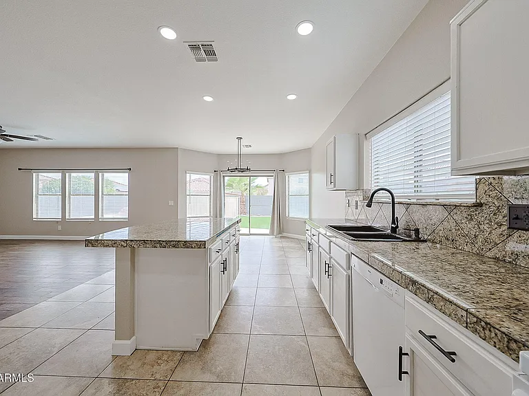15569 W Gelding Dr — Photo 15