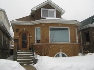 3016 N Newcastle Ave, Chicago, IL
