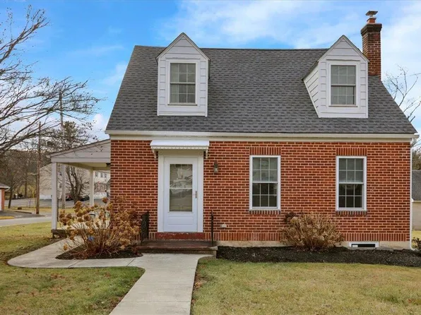 124 Walnut St, Green Lane, PA 18054