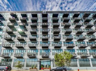 1224 W Van Buren St APT 304, Chicago, IL 60607