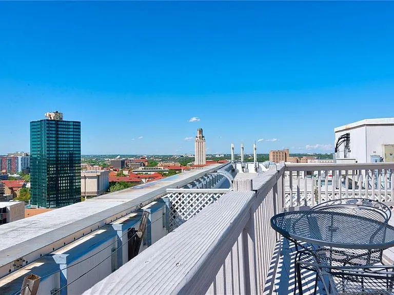 1801 Lavaca St #2G — Photo 16