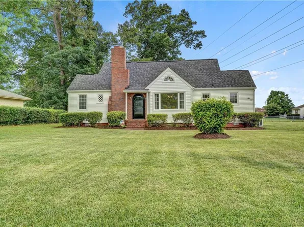 7819 Flowerfield Rd, Norfolk, VA 23518